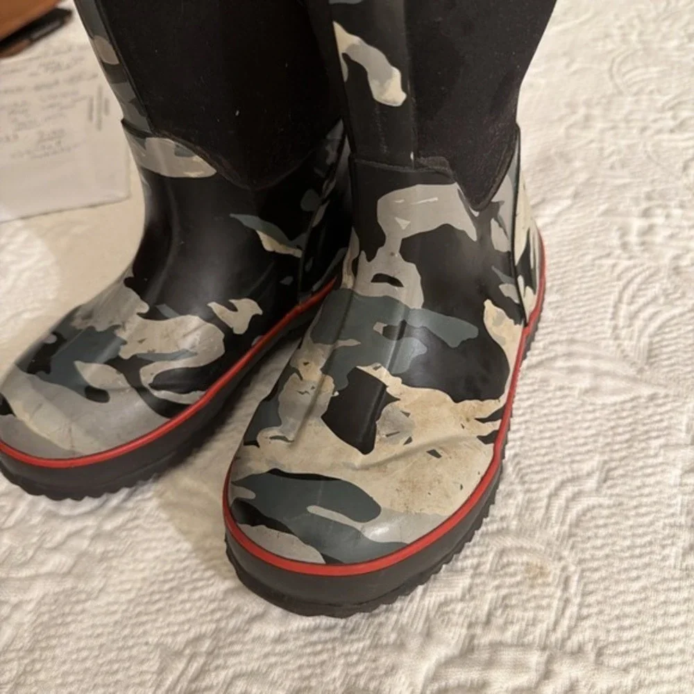DSG kids rain